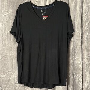 GAP Women's Black V-Neck Tee Shirt Size XL